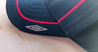 Pánská čepice Umbro - 4