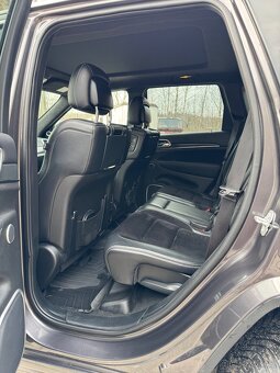 Jeep GrandCherokee SRT - 4