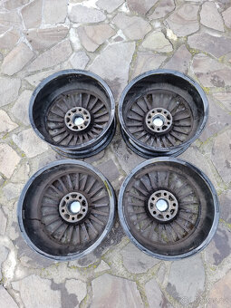 Prodám Disky AEZ 7Jx16H2 na AUDI A3 - 4