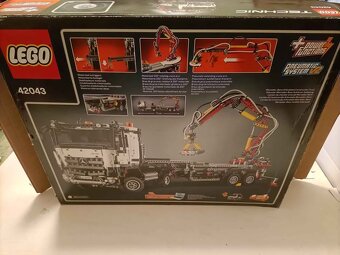 Lego Technic Mercedes 42043 - 4