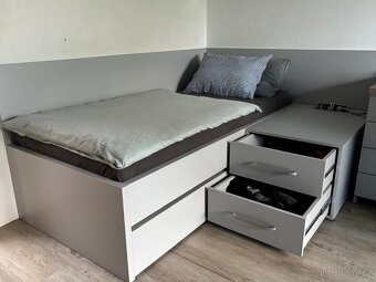 Postel od truhláře - 4