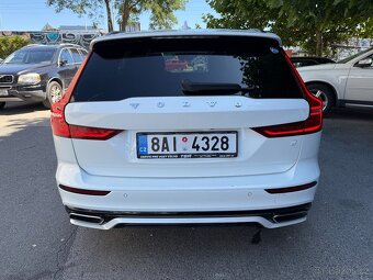 Volvo V60 D4 R-Design - 4