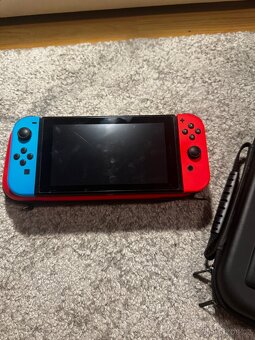 Nintendo switch + příslušenství - 4