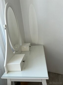 Ikea Hemnes toaletní kosmetický stůl se zrcadlem - 4