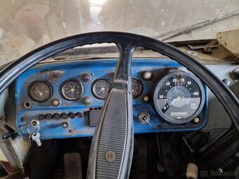 Nákladní automobil -sklápěč - 4