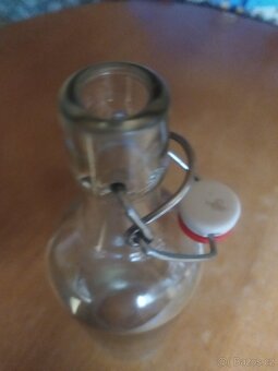 Lahve s keramickým vyčkem 1l. A 0,7l - 4