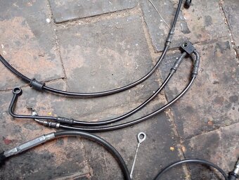 Lanka a brzdové hadice Harley Breakout fxsb 2015 - 4