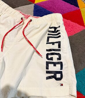 TOMMY HILFIGER  PÁNSKÉ PLAVKY-ŠORTKY L - 4
