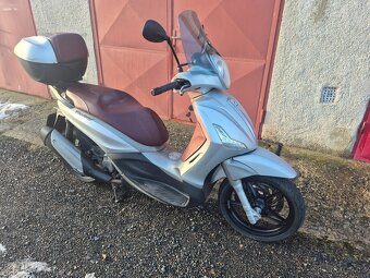 Piaggio Beverly 350, 24kw - 4