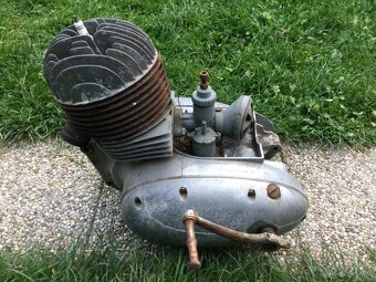 Prodám motor jawa 175 + karburator úklid - 4