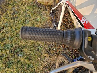 Prodám kolo Maxbike vel.19 - 4