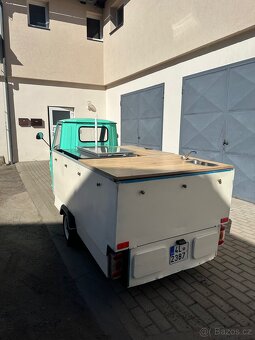 Piaggio Ape 50 – mobilní zmrzlinový stánek - 4
