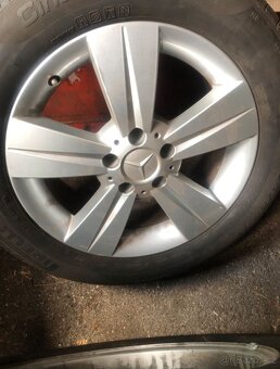 Alu kola Mercedes 5x112 r17 7j et56 pneu 225/55/17 - 4