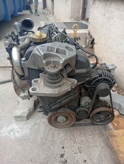 Renault Kangoo motor 1,5 DC - 4