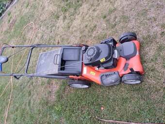 Ruční kočárková sekačka Husqvarna - 4