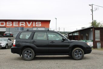 Subaru Forester, 2,5i 129KW, 4 x 4, STK 9/2026, r.v. 2006 - 4