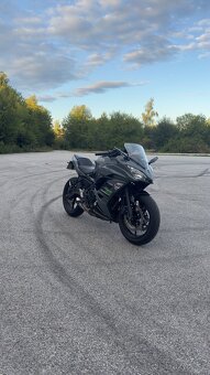 Kawasaki Ninja 650 - 4