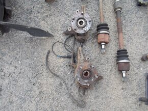 Díly podvozku Hyundai i30 1.4 80kw  r.v. 2011 - 4