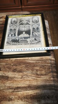 Staré svaté obrázky a soška. - 4