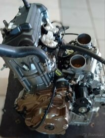 Motor Honda africa twin 1100 crf 75 kw - 4