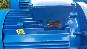 Průmyslové čerpadlo 5 stupňů 16bar 5.25l/s 5.5kW - 4
