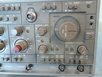 Osciloskop TESLA BM 584 - 4