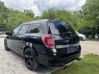 Opel Astra 1.9 - 4