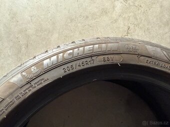 prodám letní pneumatiky 205/45/17 Michelin celá sada - 4