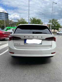 Škoda Octavia KOMBI Style 2.0 TDi DSG - 4