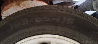 Hezká kompletní letní sada pneu 195/65 R15 91V alu kola - 4