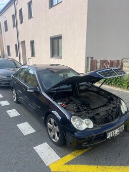 Prodám Mercedes-Benz C220 CDI (r. 2004) – 33.000 Kč - 4