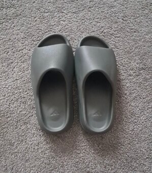 Adidas YEEZY Slide Granite vel. 43 - 4