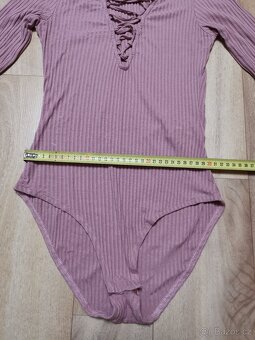 Dámské body H&M - 4