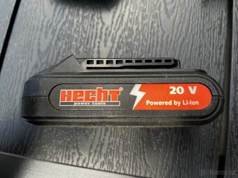 2x baterie 20V + nabíječka HECHT - 4