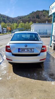 Skoda Octavia 3 - 2.0 TDi - Style - 4