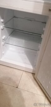 KOMBYNOVANA LEDNICE S MRAZAKEM BEKO - 4