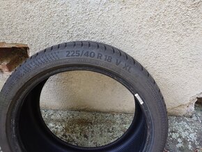 Continental Winter Contact 225/40 R18 TS 870P 4 ks - 4