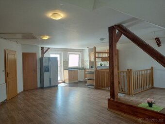 Atypický byt 7+kk, nám. Dr. Beneše, Chomutov - 4