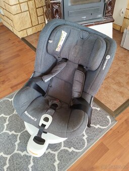 Otočná autosedačka Petite Mars Reversal II Isofix - 4