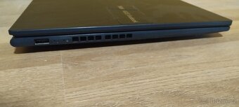 ASUS Vivobook 15 - 4