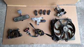 Toyota CarinaE - soubor náhradních dílů - 4