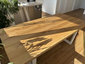 Jídelní stůl z masivu - 4