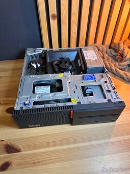 Stolní PC Lenovo ThinkCentre M700 - 4
