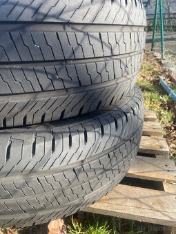 215/60R17C - 4