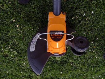 Vyžínač Riwall PRO Ralt 3040 (bez akumulátoru a nabíječky) - 4