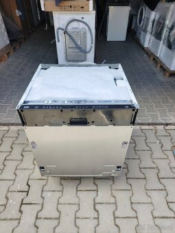 Vestavná 60cm myčka Beko BDIN36535, aut. otvírání, rozbaleno - 4
