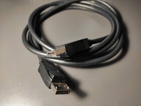 Různé typy kabelů USB A, USB C, DP, HDMI, VGA, DVI atd.. - 4