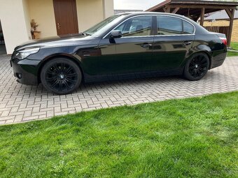BMW E60 530i (dvě sady pneu) - 4