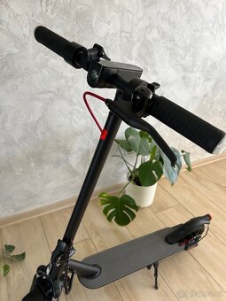 Elektrokoloběžka Sencor S30 – najeto jen 204 km - 4