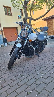 Kawasaki Vulcan 900 Custom - 4